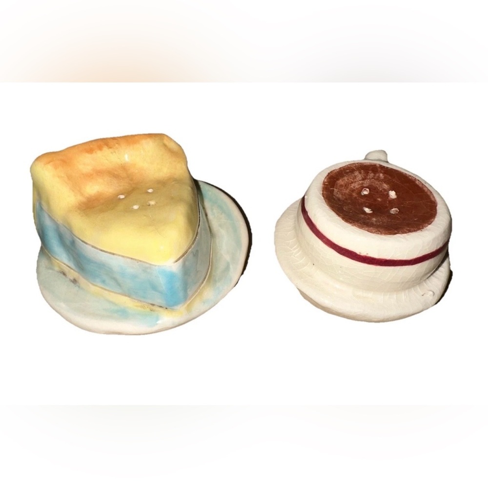 Vintage Frizzell‎ Slice Of Pie & Coffee Salt & Pepper Shakes 1975
